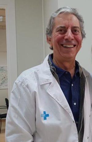 El metge Jordi Flórez rep el “Pin d’Or” del Pla en agraïment al seu treball i dedicació