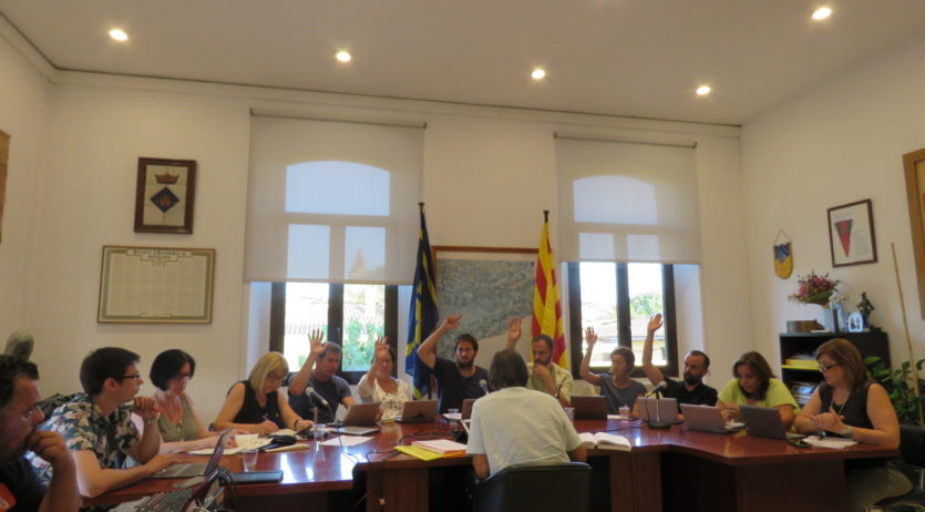 Olèrdola aprova una modificació de pressupost incloent la reforma de l’edifici de l’Ajuntament
