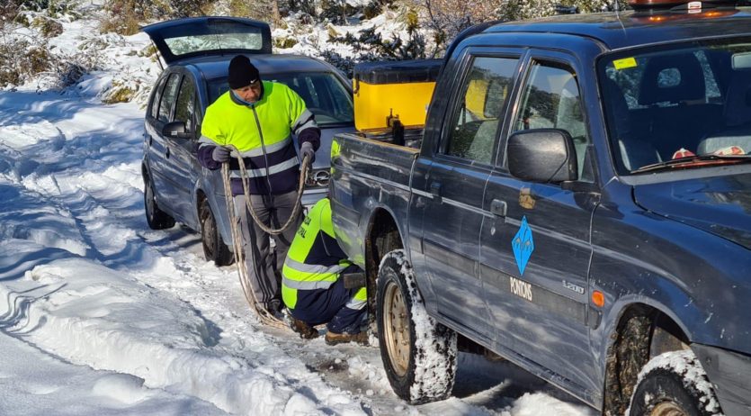 Pontons intensifica la seva activitat a causa de la nevada per ajudar a tots els veïns