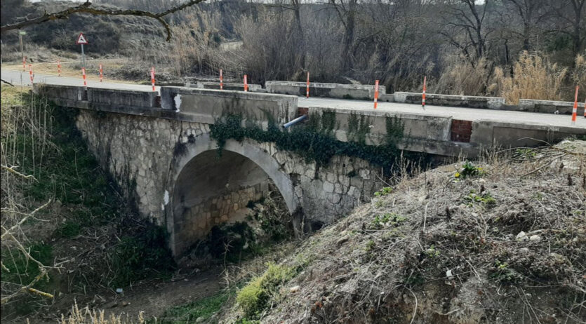 S’han iniciat les obres de rehabilitació i ampliació del pont de Can Cartró, a Subirats