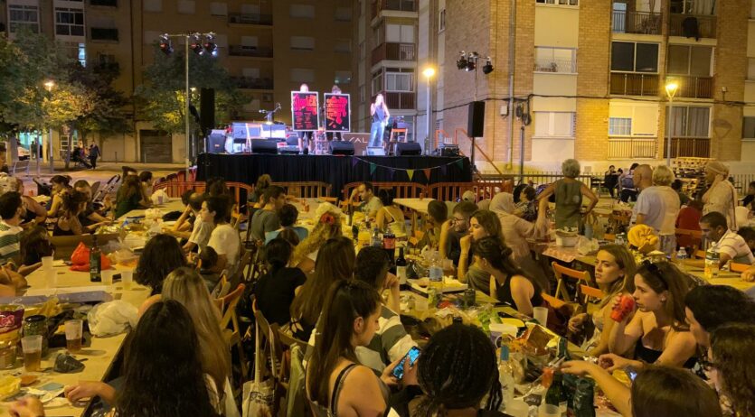 La Barraca porta la revetlla popular de Sant Joan al barri del Centre