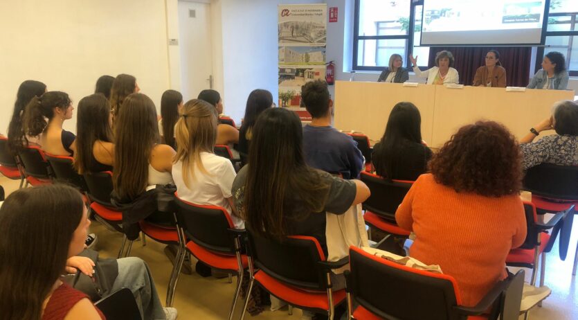 Comença el curs acadèmic a la Facultat d’Infermeria amb 120 estudiants